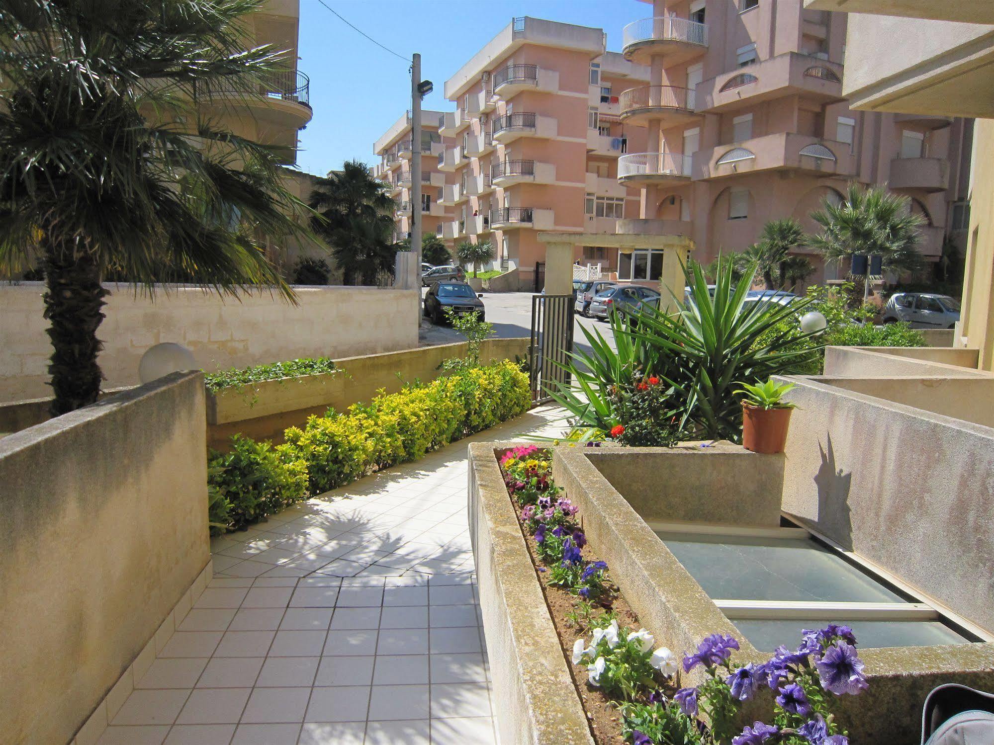 Apartment La Salinella *